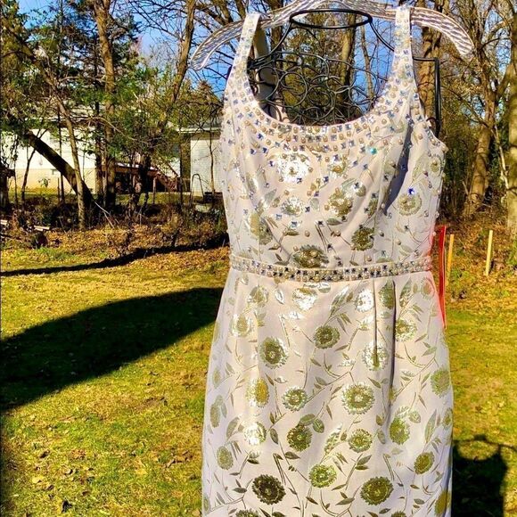 CARMEN MARC VALVO JEWEL EMBELLISHED IVORY & CHAMPAGNE GOLD DRESS 6 NWT - Picture 7 of 16